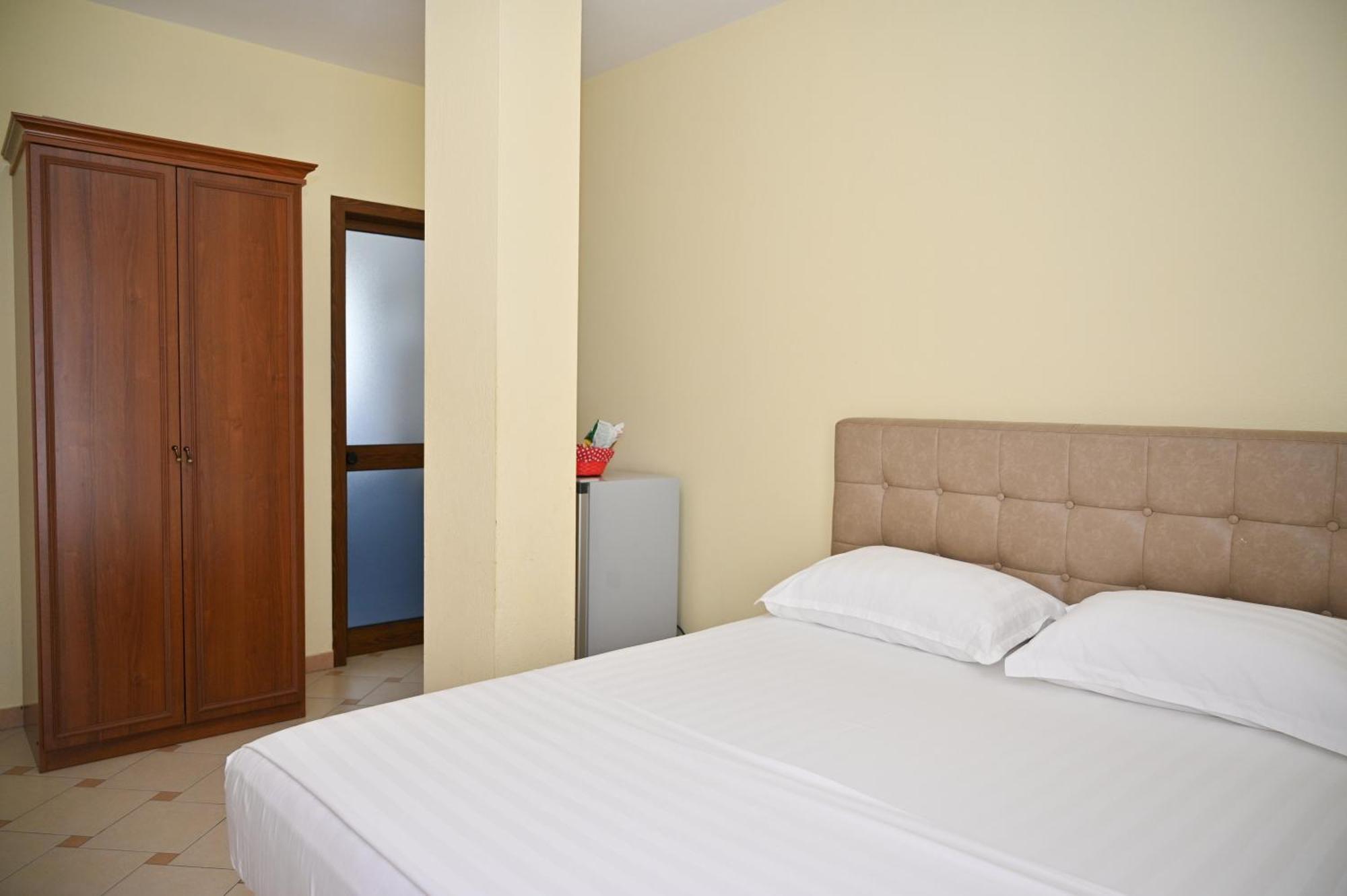 Hotel Vila Emes Durrës Habitación foto