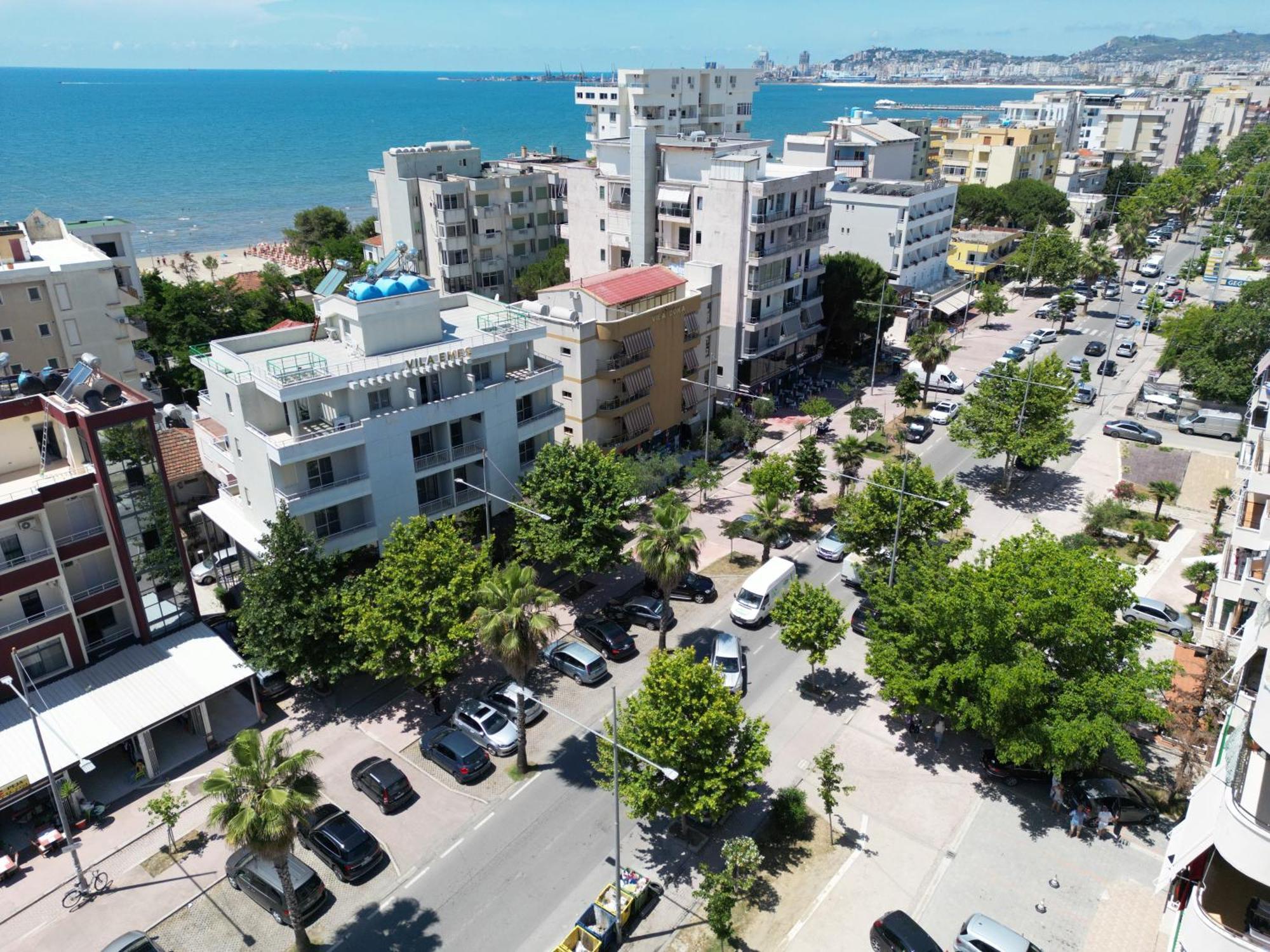 Hotel Vila Emes Durrës Exterior foto