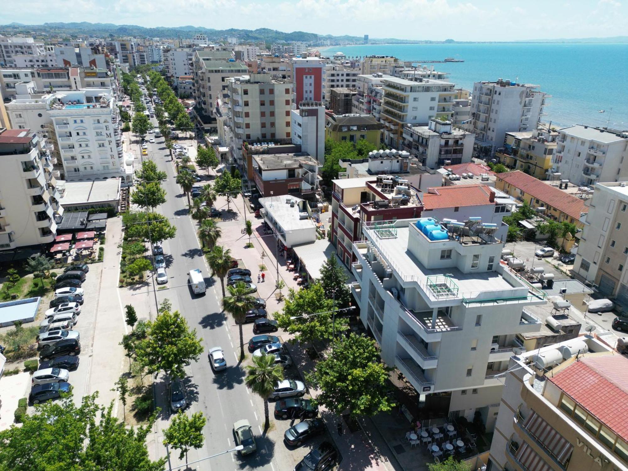 Hotel Vila Emes Durrës Exterior foto
