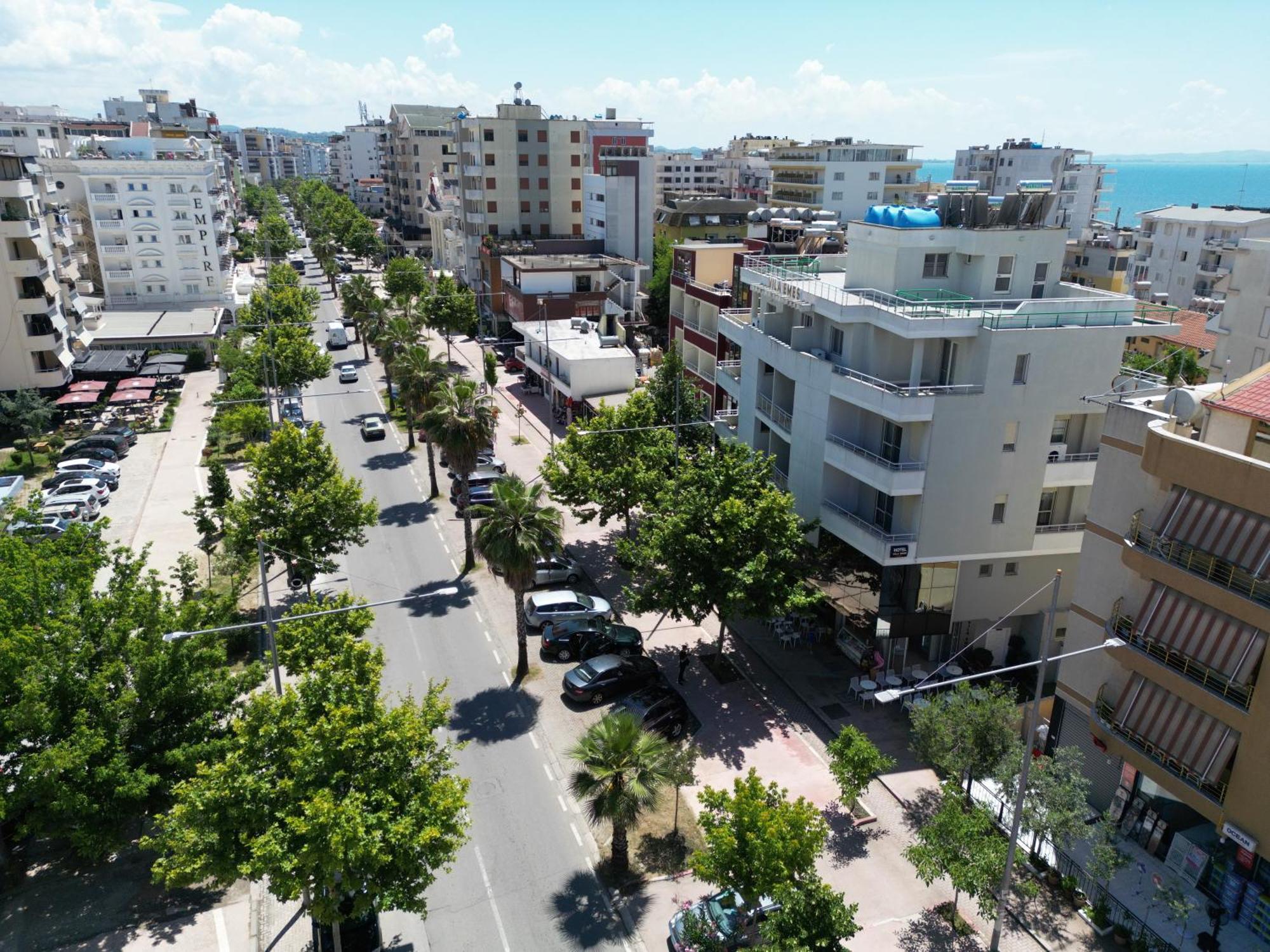 Hotel Vila Emes Durrës Exterior foto