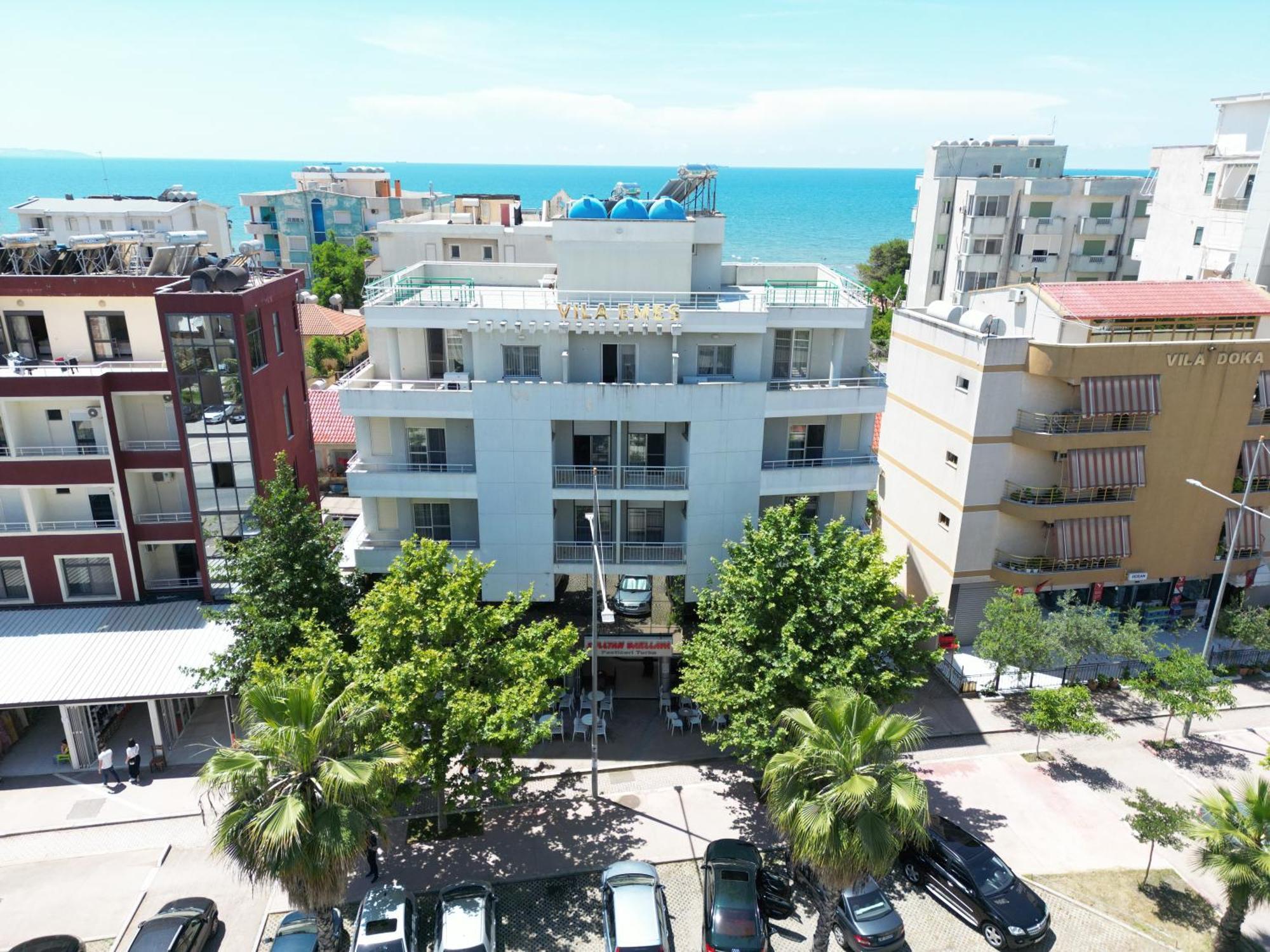Hotel Vila Emes Durrës Exterior foto